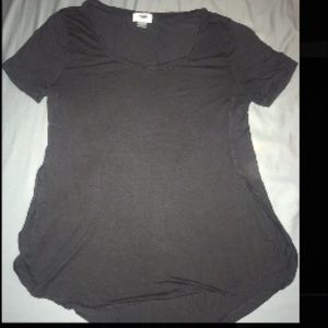 Gray shirt with slit on the sides